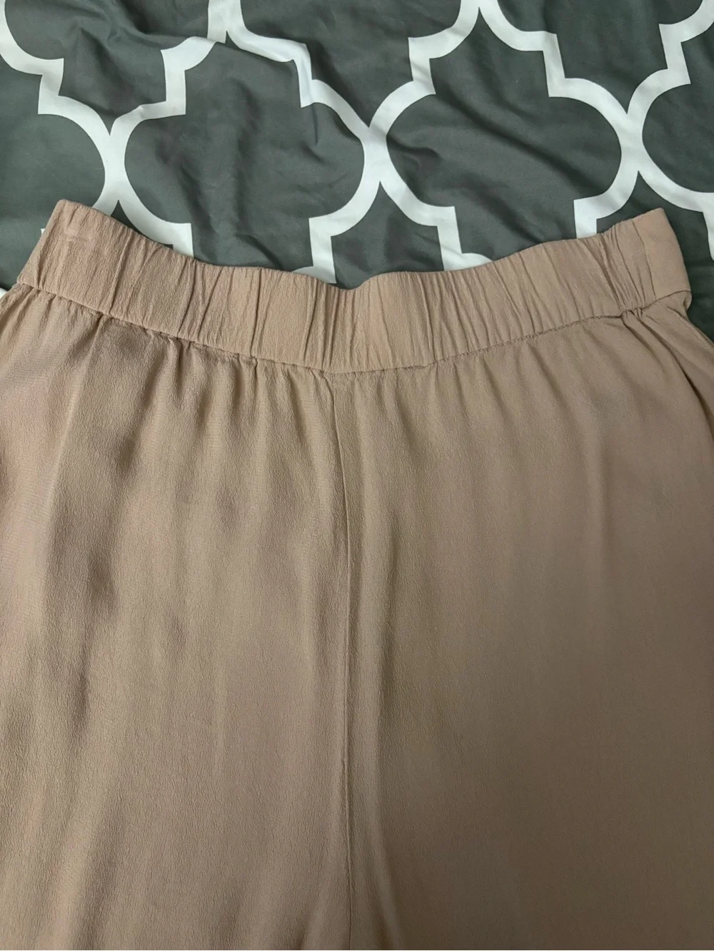 Leith Blush Pink Wide Leg Cropped Pants Medium Side Zip Elastic Back Rayon